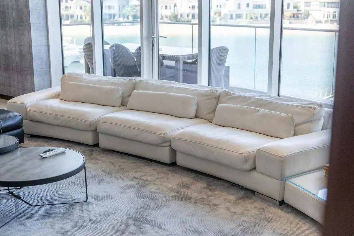 דובאי Glorious 3-Bedroom Apartment With Beach Views At Tiara Residences In Palm Jumeirah