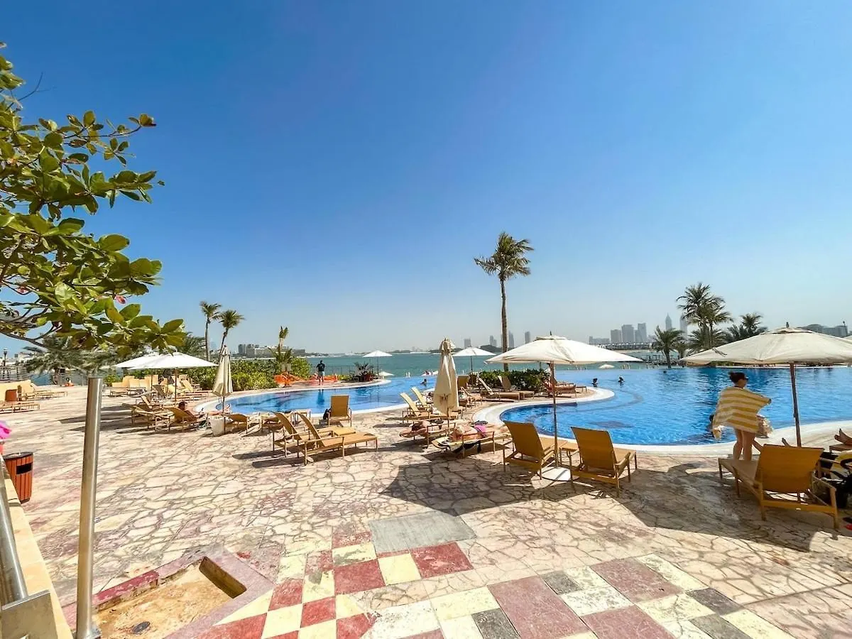 דובאי Glorious 3-Bedroom Apartment With Beach Views At Tiara Residences In Palm Jumeirah 0*,  איחוד האמירויות הערביות