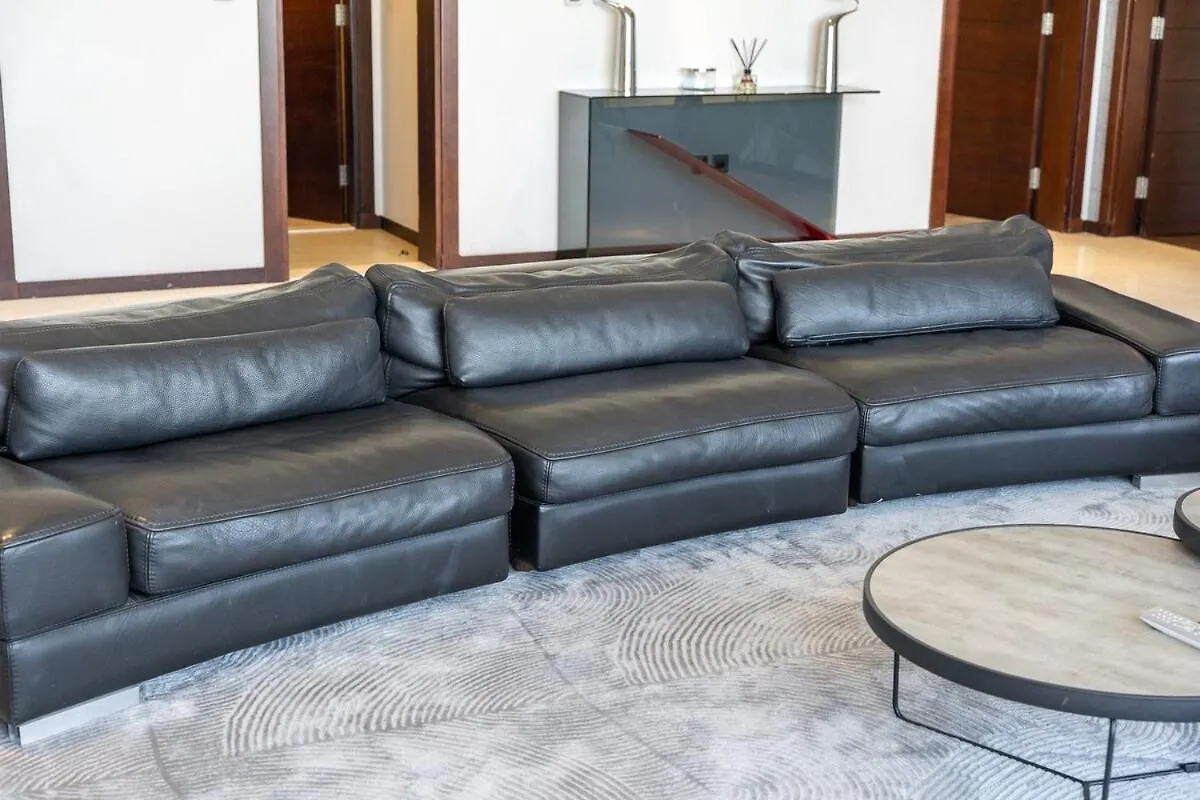 Glorious 3-Bedroom Apartment With Beach Views At Tiara Residences In Palm Jumeirah Dubai